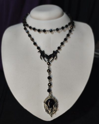 colar-rosario-gotico-morcegos-vampirico-contas-pretas.jpg