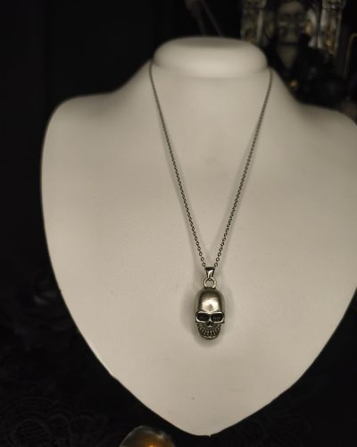 colar-gotico-cranio-caveira-3d-prateado-envelhecido.jpg
