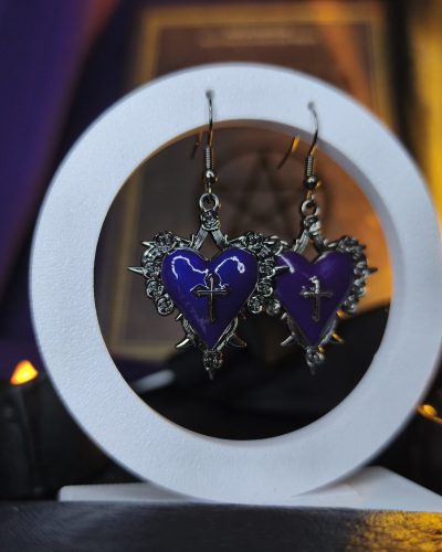 brinco-gotico-coracao-enamorado-roxo-prateado-sagrado.jpg